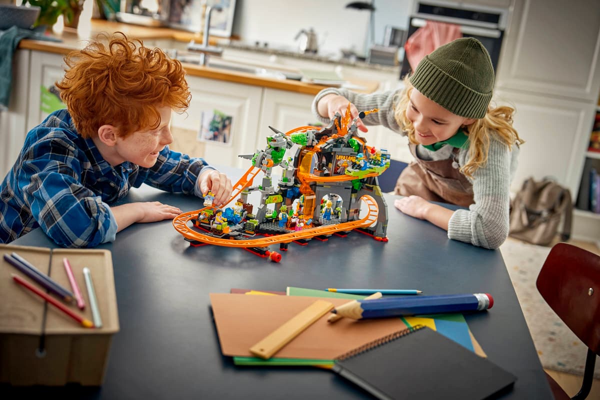 Lego City Lava Land Roller Coaster Park 60501 - Image 9