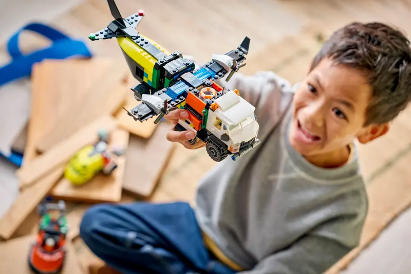 Lego City Airplane, Truck & Hovercraft Remix 60505 - Image 4